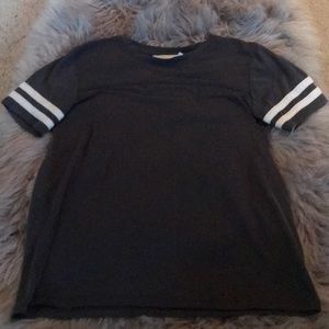 Cute tee, navy blue with stripes